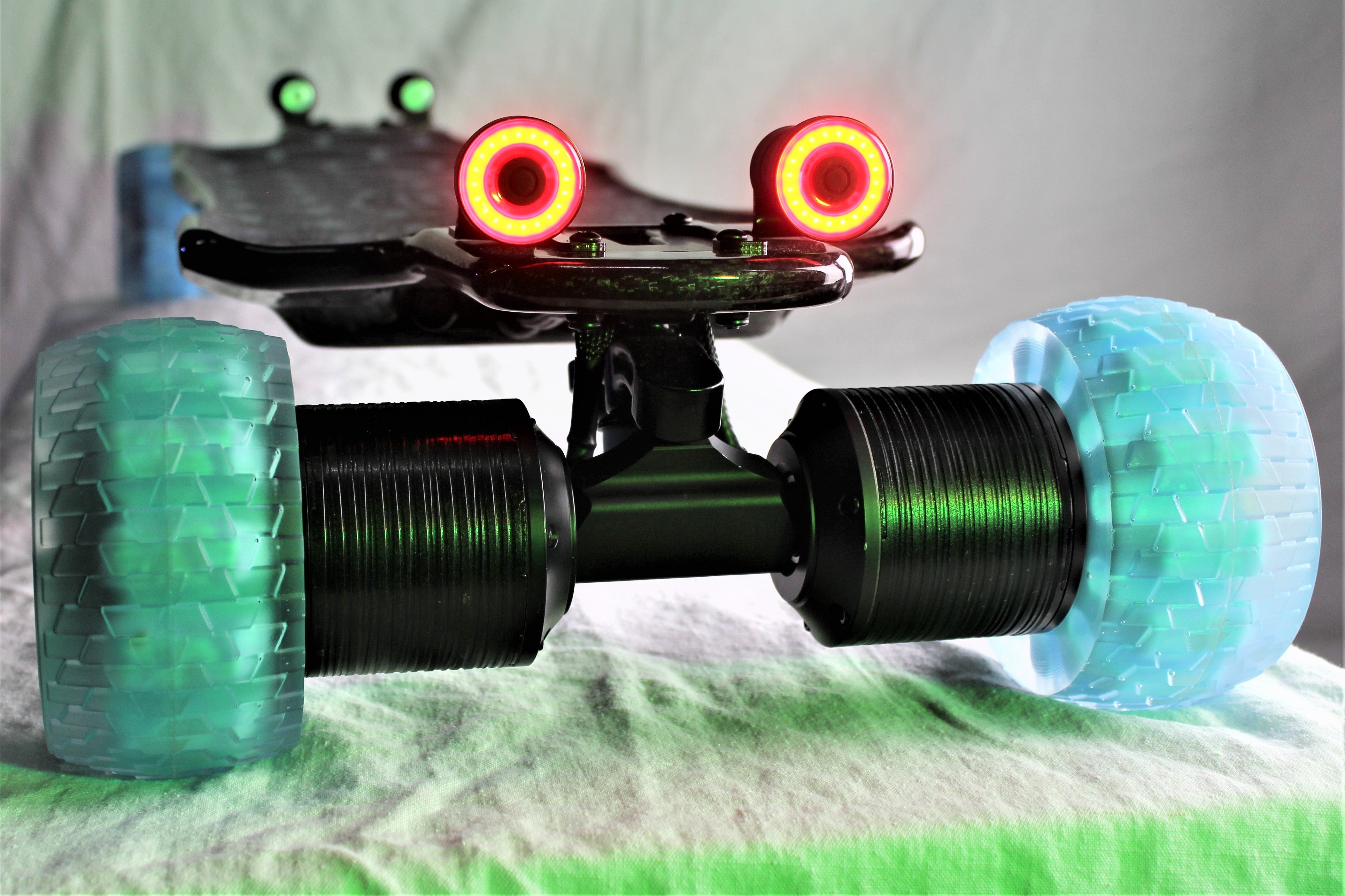 CARBON EVONOSS | 2in1 Elektro-Longboard