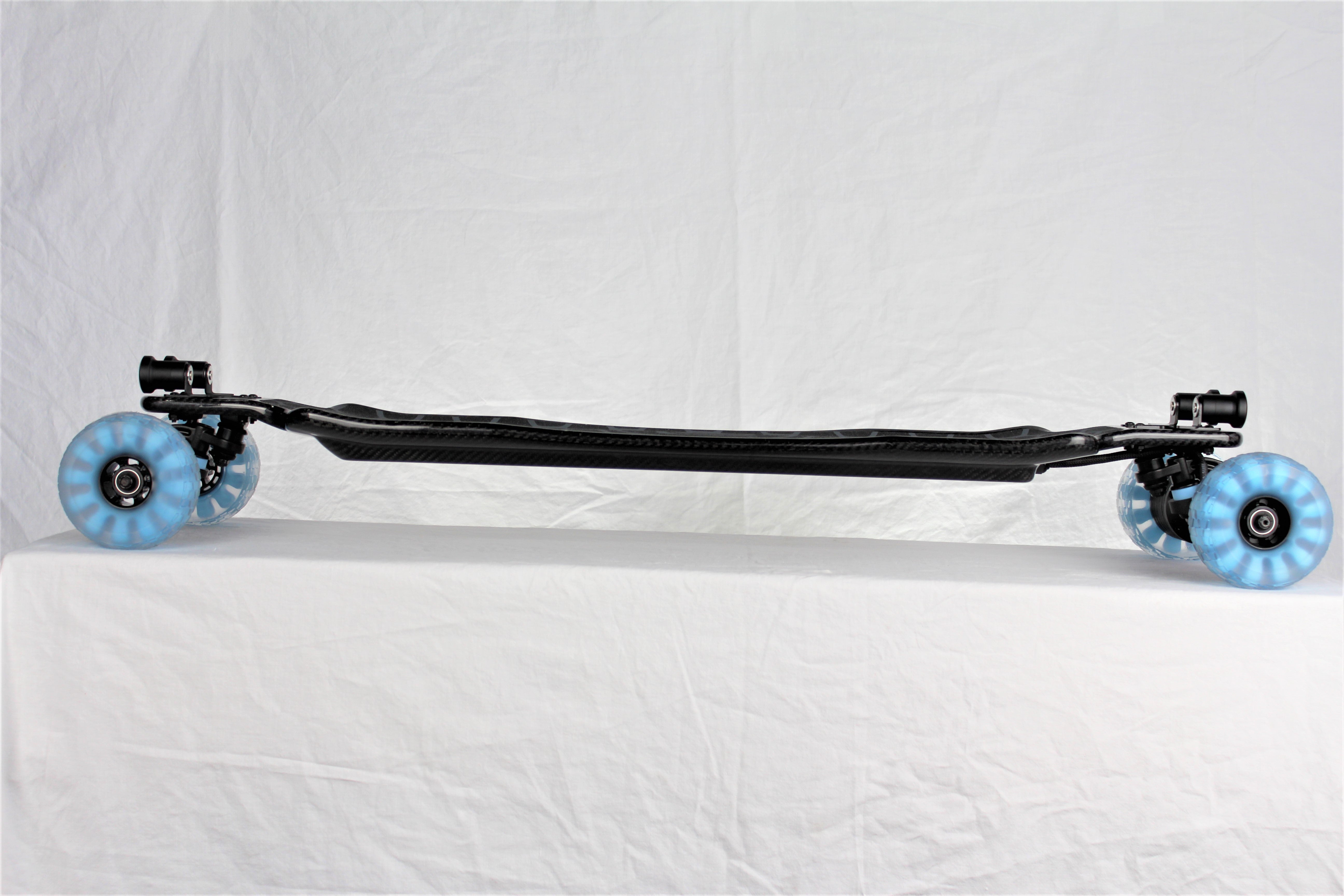 CARBON EVONOSS | 2in1 Elektro-Longboard