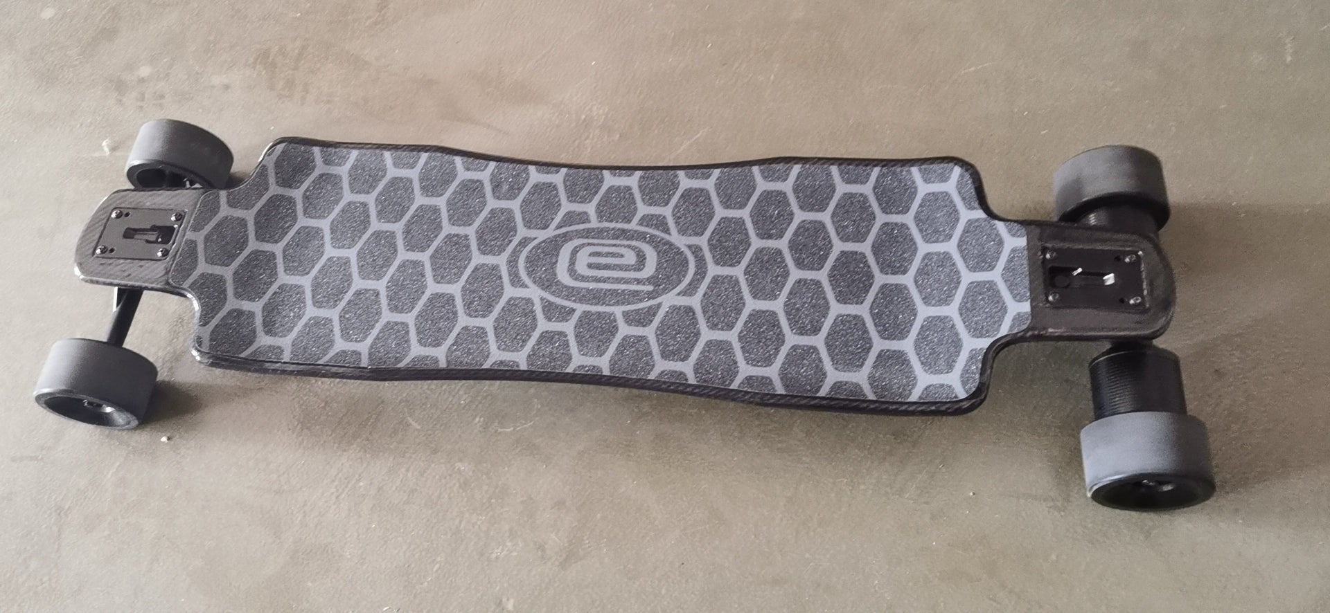 CARBON EVONOSS | 2in1 Elektro-Longboard