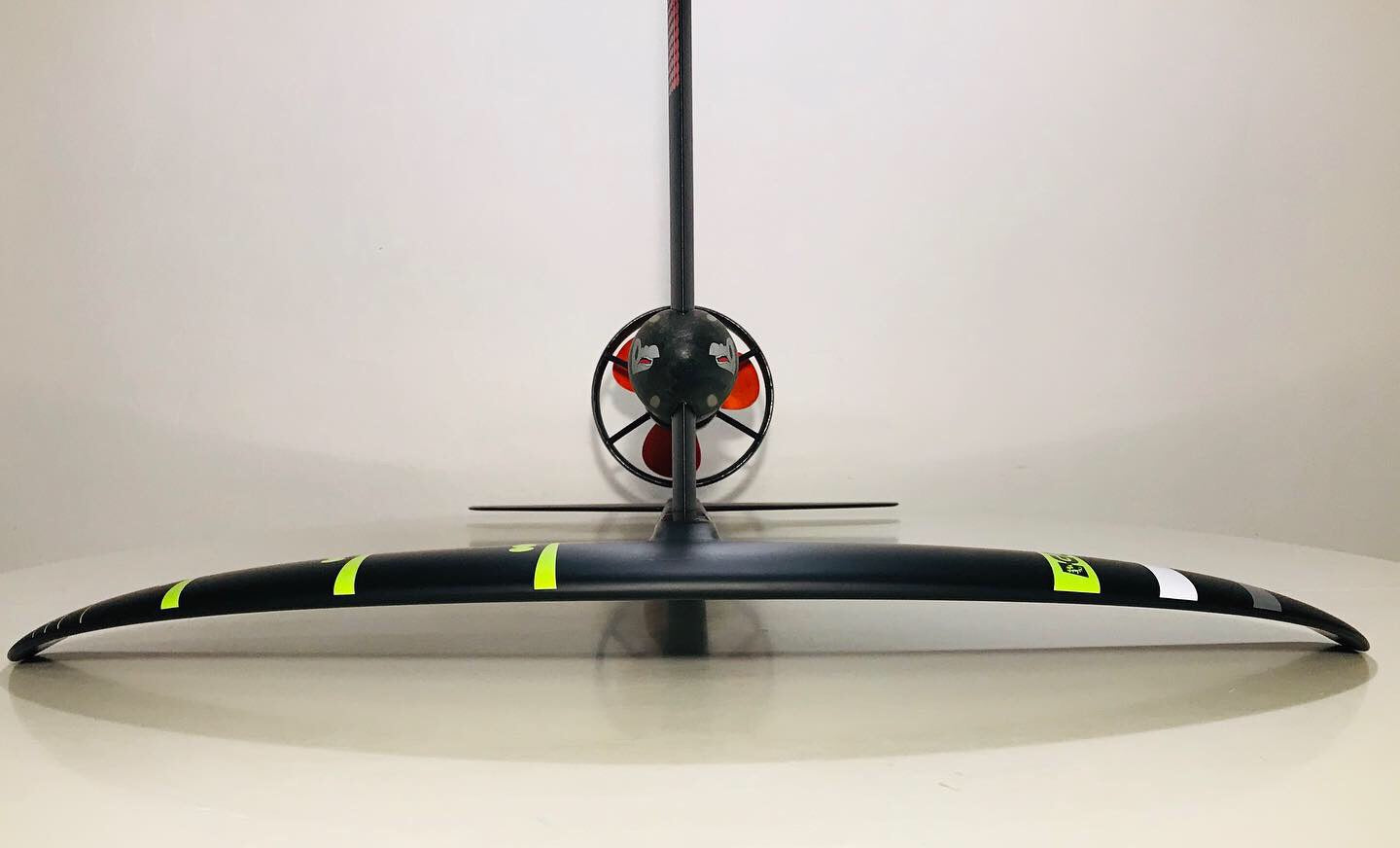 E-TAKUMA eSurfboard | Electric Hydrofoil Jetboard