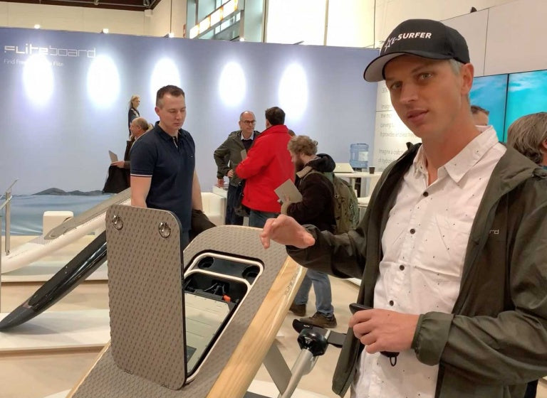 FLITEBOARD eSurfboard | Electric Jetboard with eFoil
