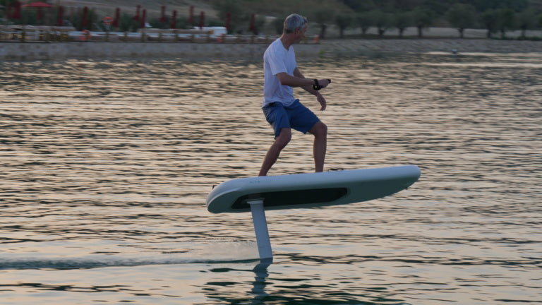 FLITEBOARD eSurfboard | Electric Jetboard with eFoil