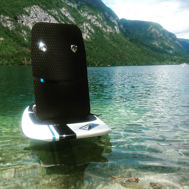 FLYING RODEO eSurfboard | Electric Hydrofoil Jetboard