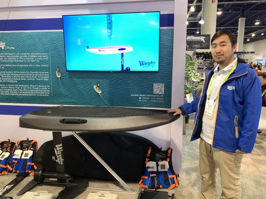 WAYDOO FLYER eSurfboard | Electric Hydrofoil Jetboard